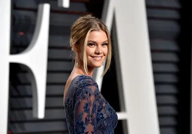 Nina Agdal Net Worth 2024: How Much Money Does。